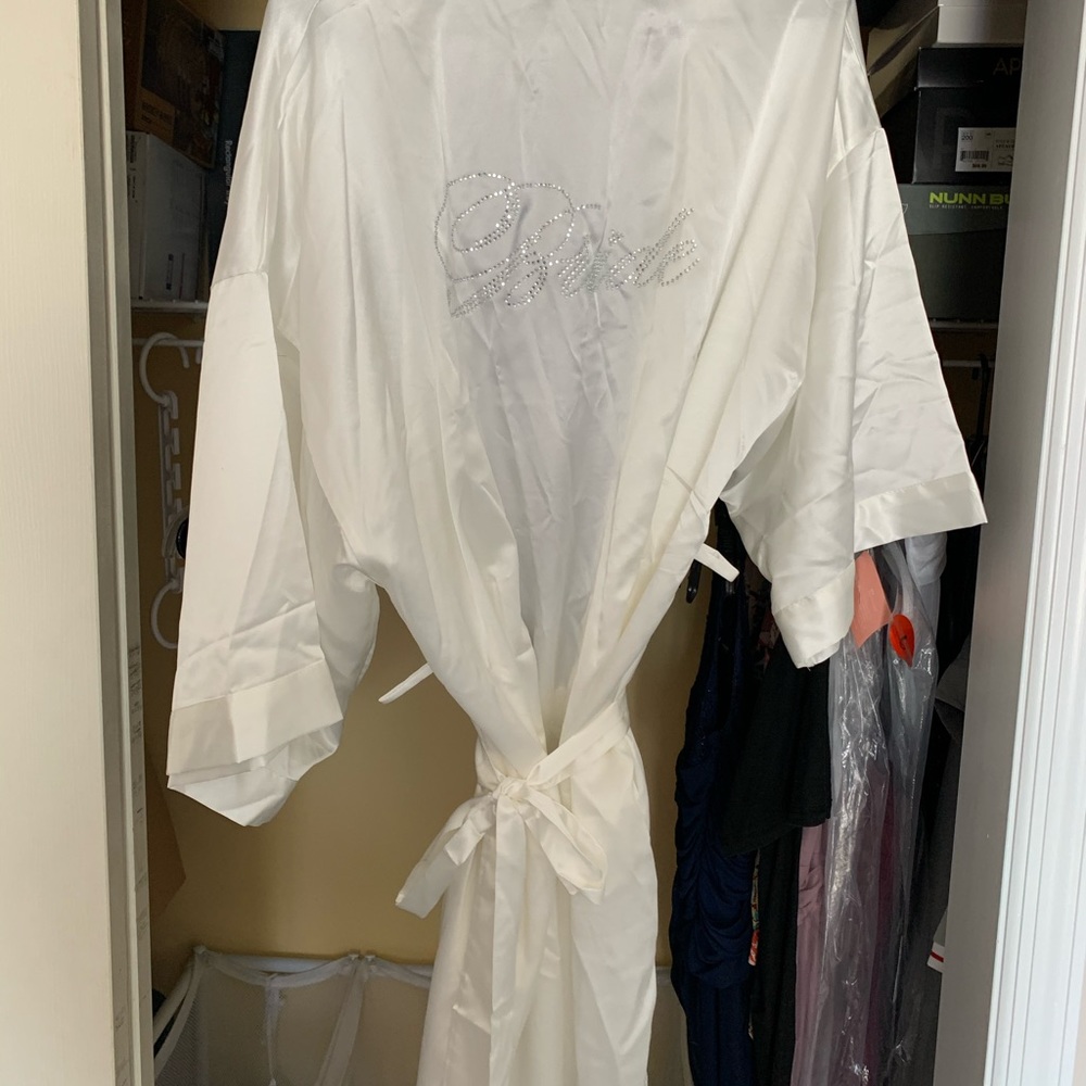 Bride robe
